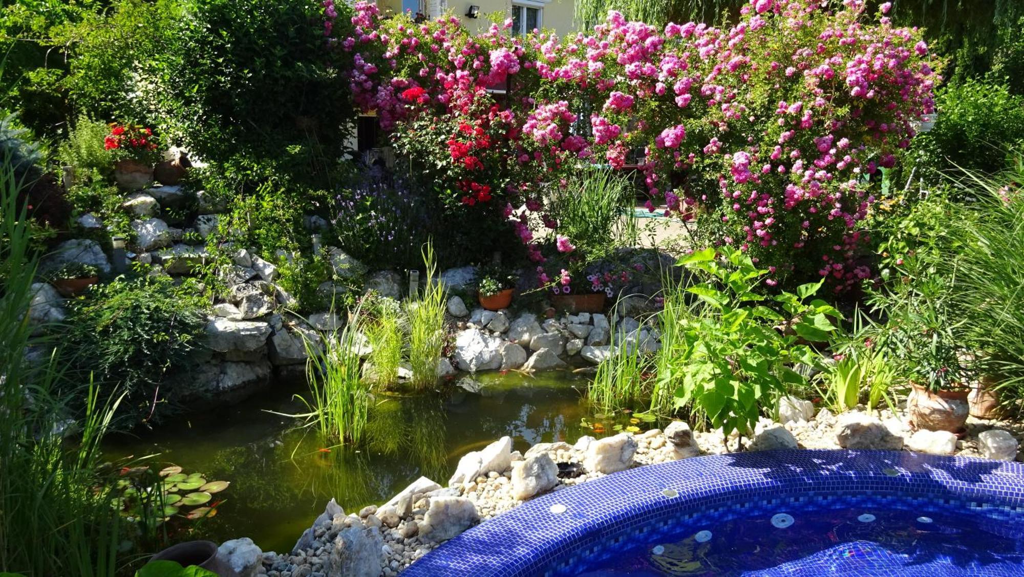 Holiday Vendeghaz Es Szabadidokert Jardanhaza Buitenkant foto