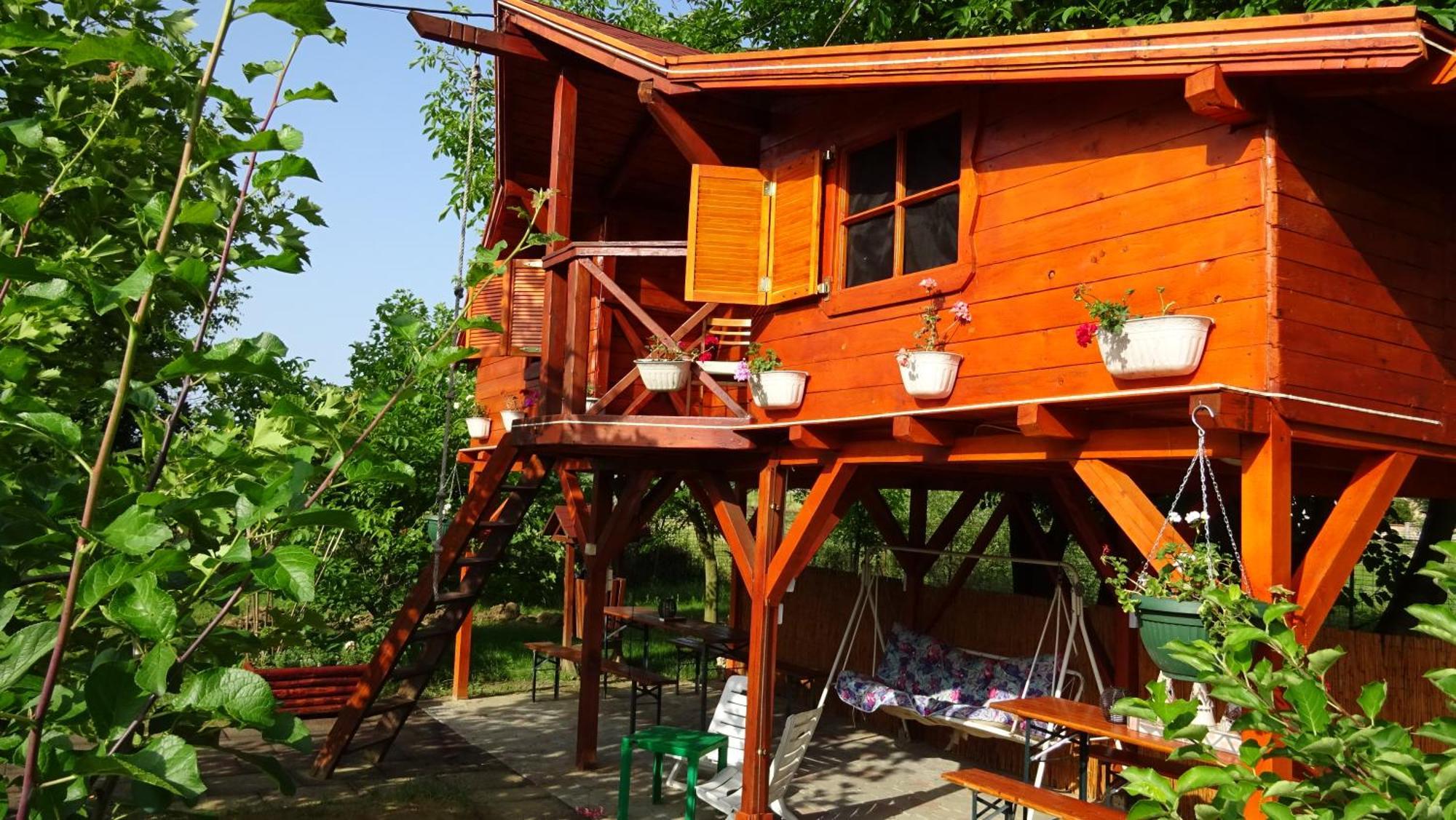 Holiday Vendeghaz Es Szabadidokert Jardanhaza Buitenkant foto