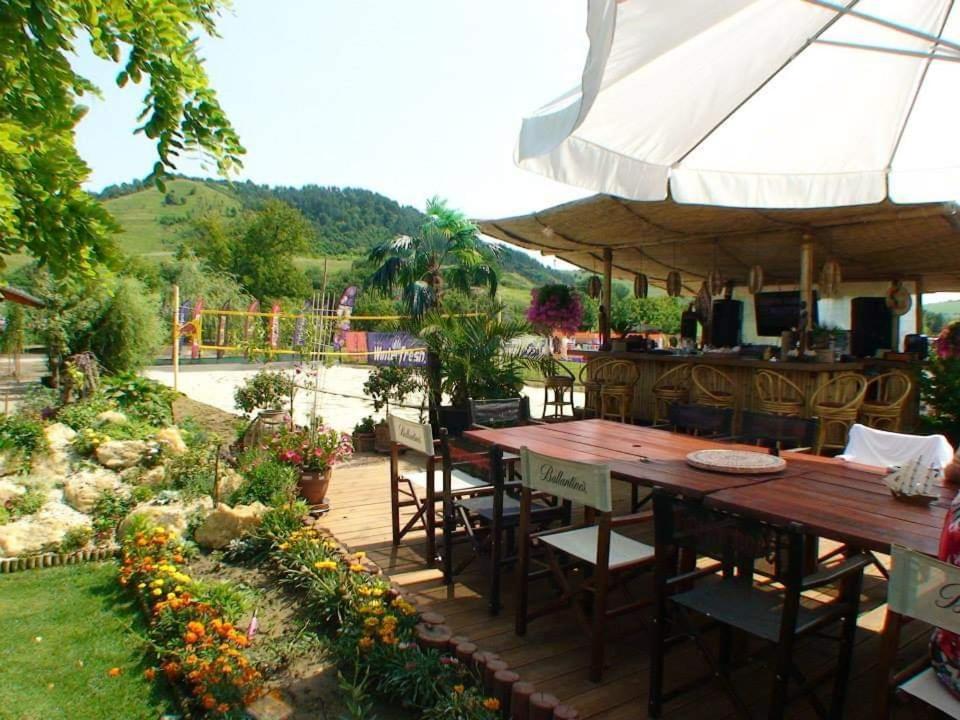 Holiday Vendeghaz Es Szabadidokert Jardanhaza Buitenkant foto