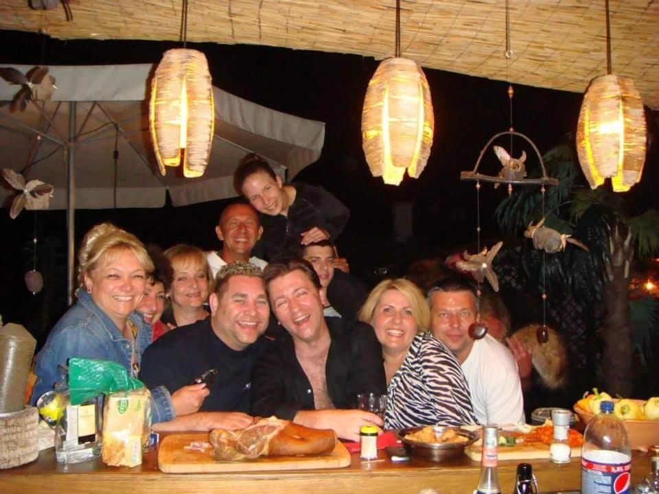 Holiday Vendeghaz Es Szabadidokert Jardanhaza Buitenkant foto