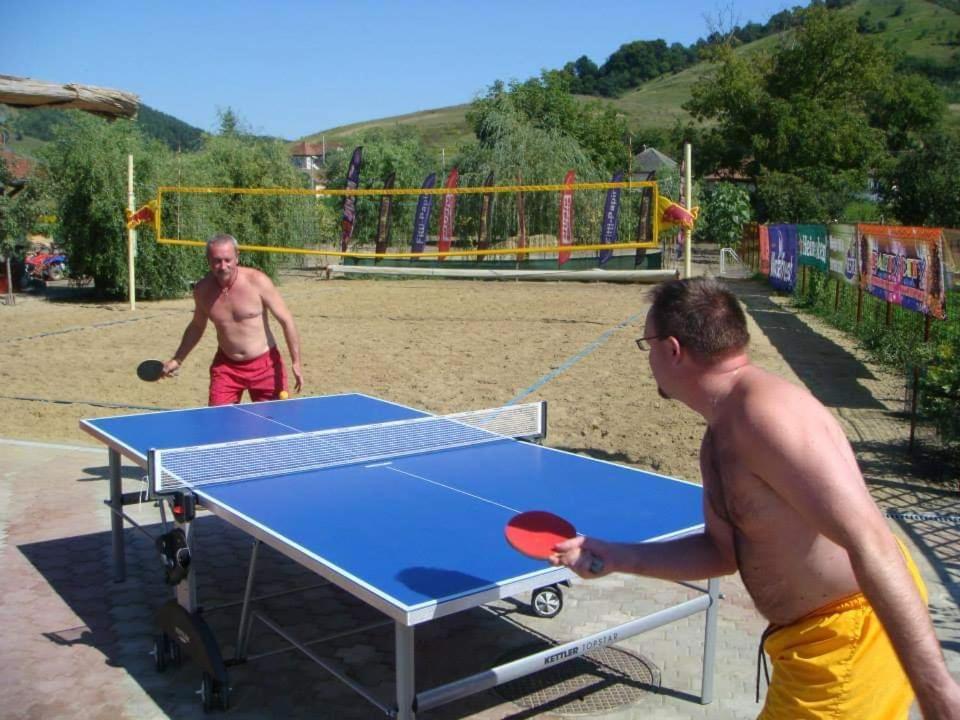 Holiday Vendeghaz Es Szabadidokert Jardanhaza Buitenkant foto