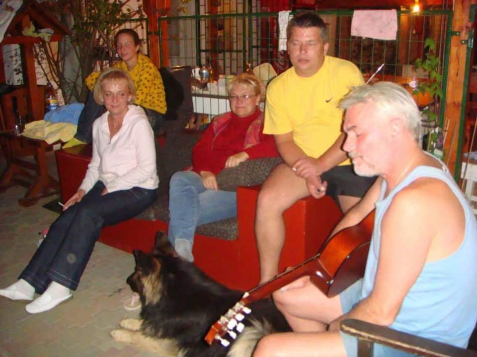 Holiday Vendeghaz Es Szabadidokert Jardanhaza Buitenkant foto